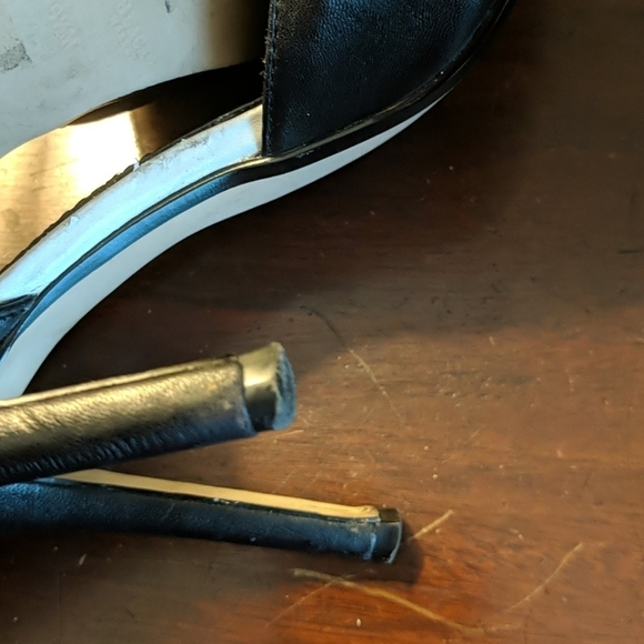 WHITE HOUSE BLACK MARKET Pointed Toe Heels - Picture 7 of 8